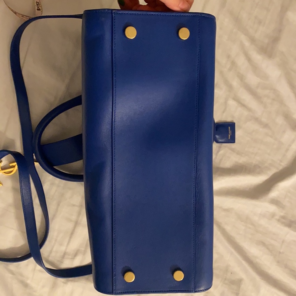 Authentic YSL Saint Laurent Cabas monogram in calfskin leather. Blue. - Picture 2 of 4